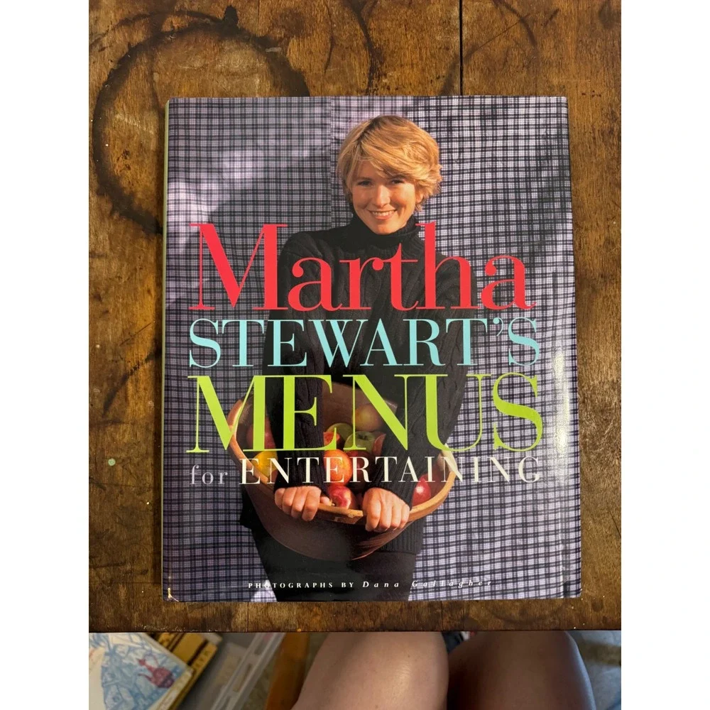 Martha Stewart's Menus for Entertaining Hardcover 1994 First Edition Cookbook